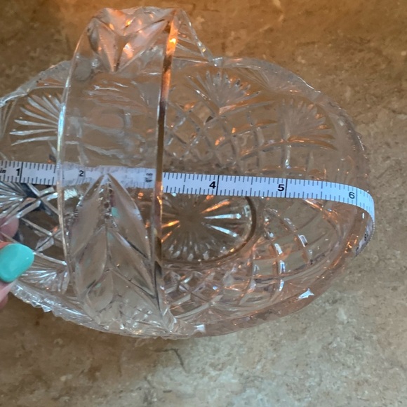 Made in Slovakia - Lead Crystal Footed Basket - Hatch/Fan Design  Matching Bowl - Picture 13 of 14